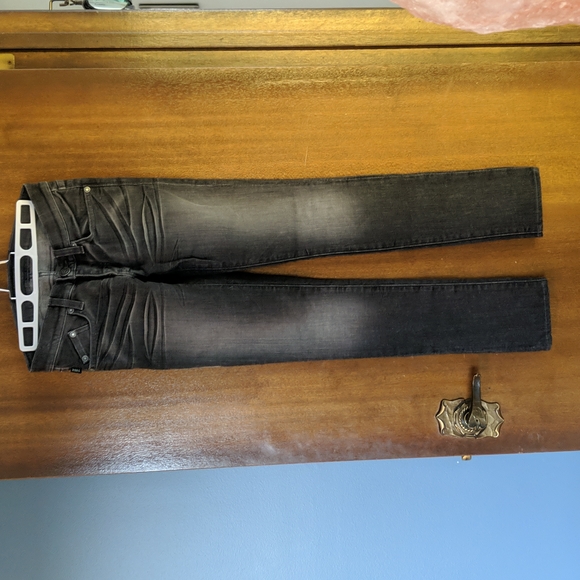 Rock & Republic Mid Rise Skinny Jeans, size 25 - Picture 7 of 8